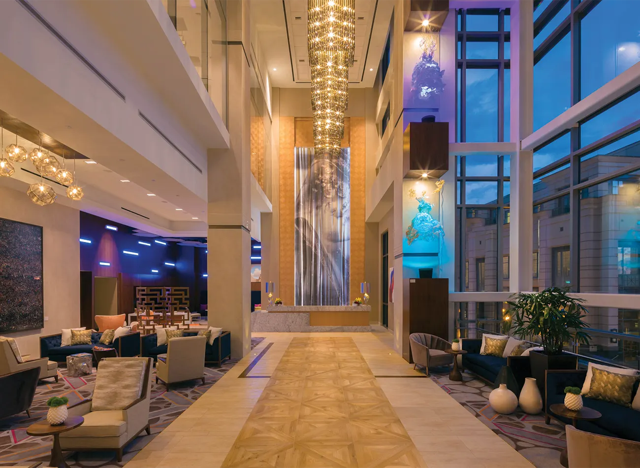 Hilton Norfolk the Main interior